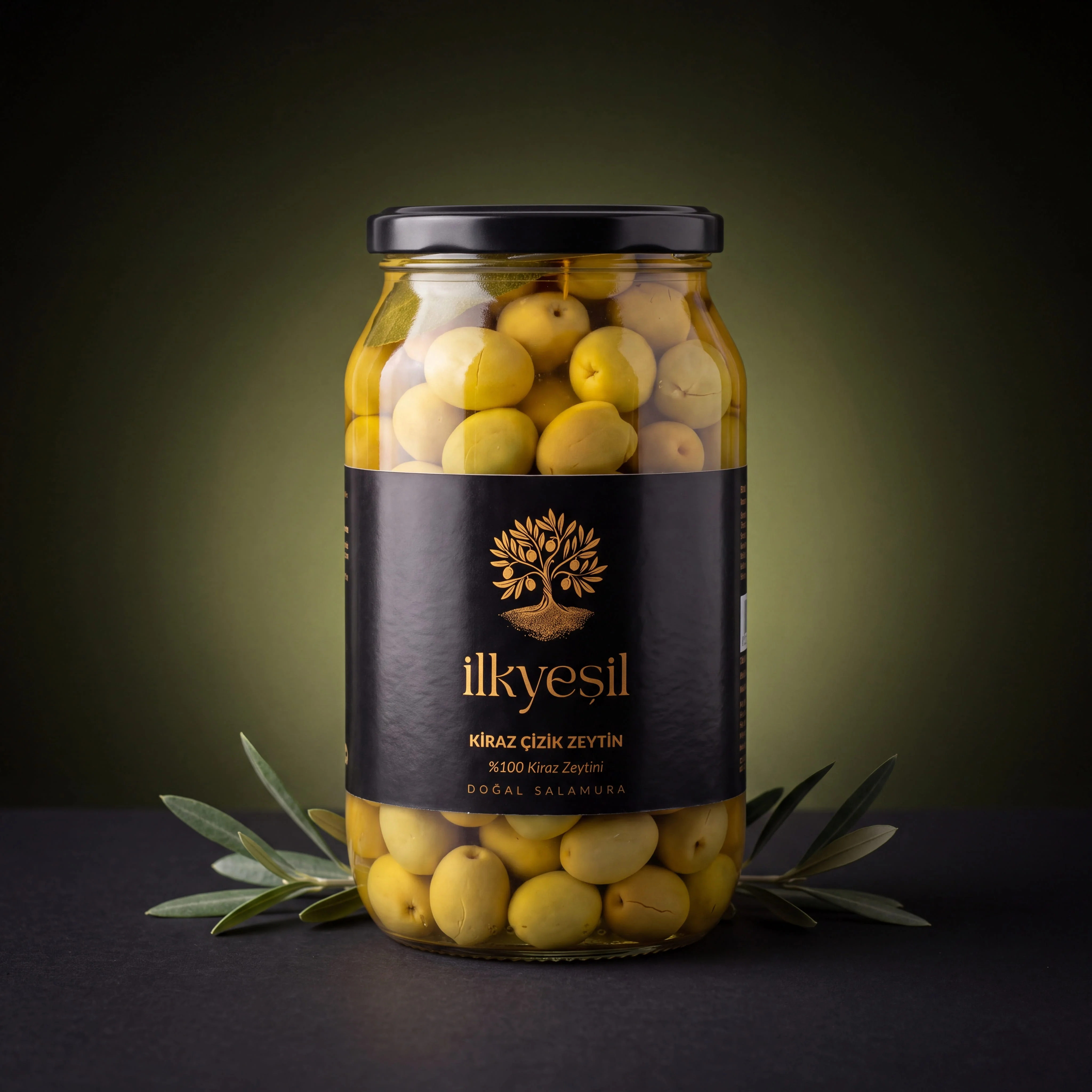 İlkyeşil 1050 gr Kiraz Çizik Zeytin Doğal ve Sofralık Lezzet